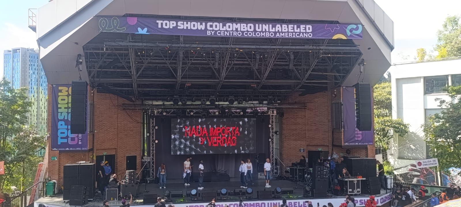 Johann Vera en la apertura de Top Show Colombo Unlabeled